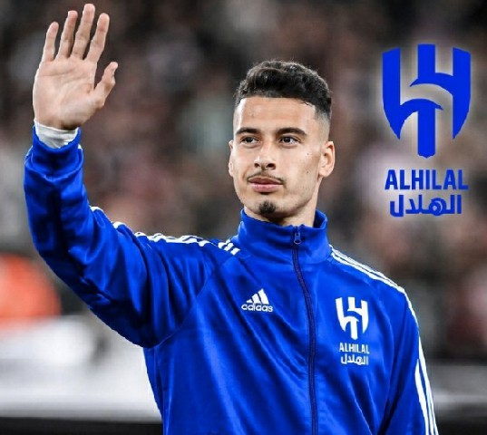 ��н��ɳ�أ���������ͬ��4���Լ��ֻ����ɭ���������ö�ת��ϸ��